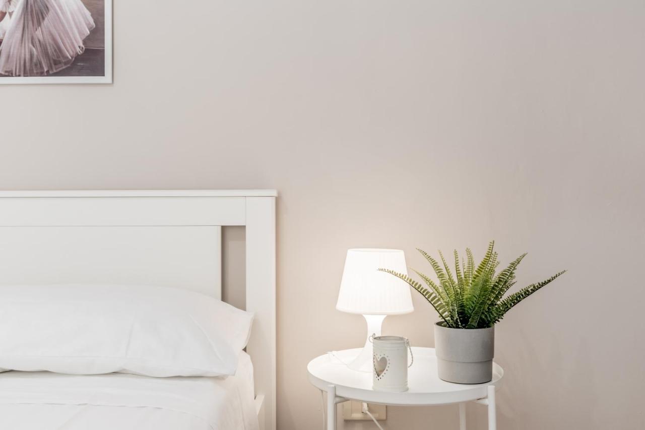 Domus Camilla Apartment Рим Екстериор снимка